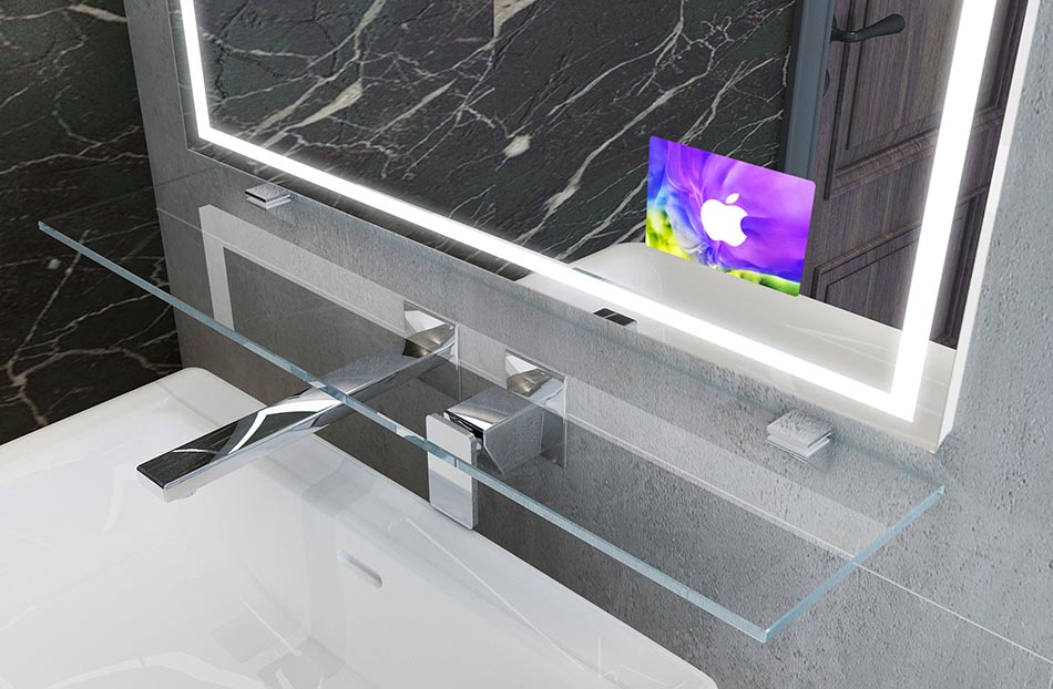 Ein gläsernes Fach ist ein ausgezeichnetes zeitloses Gadget, das zusammen mit dem Spiegel auf ideale Weise einen Platz für Badezimmeraccessoires bildet.