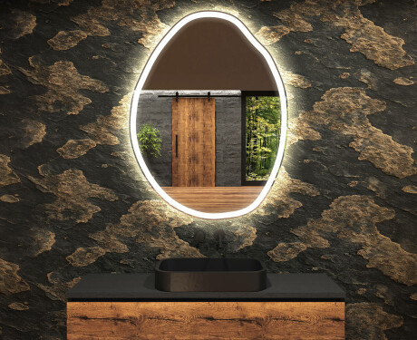 Unregelmäßiger asymmetrischer Spiegel mit LED Beleuchtung U222